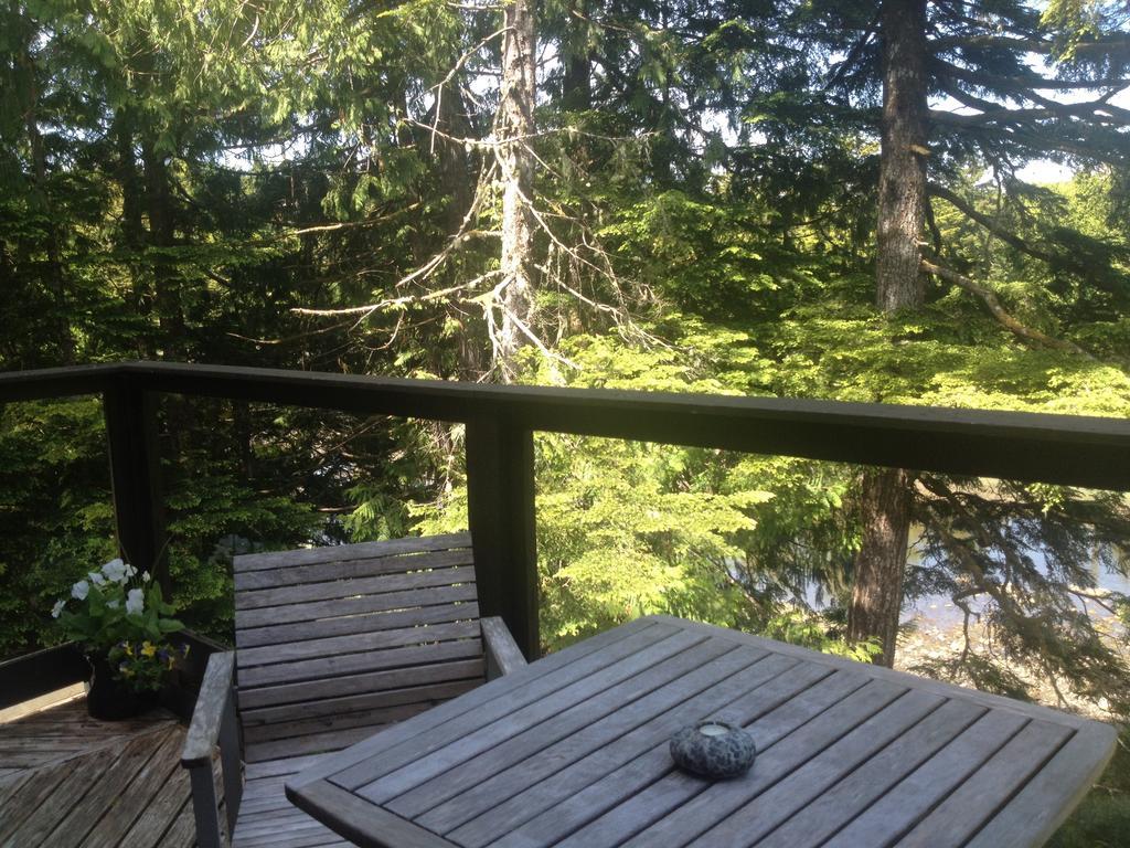 Hyphocus Inn Ucluelet Quarto foto